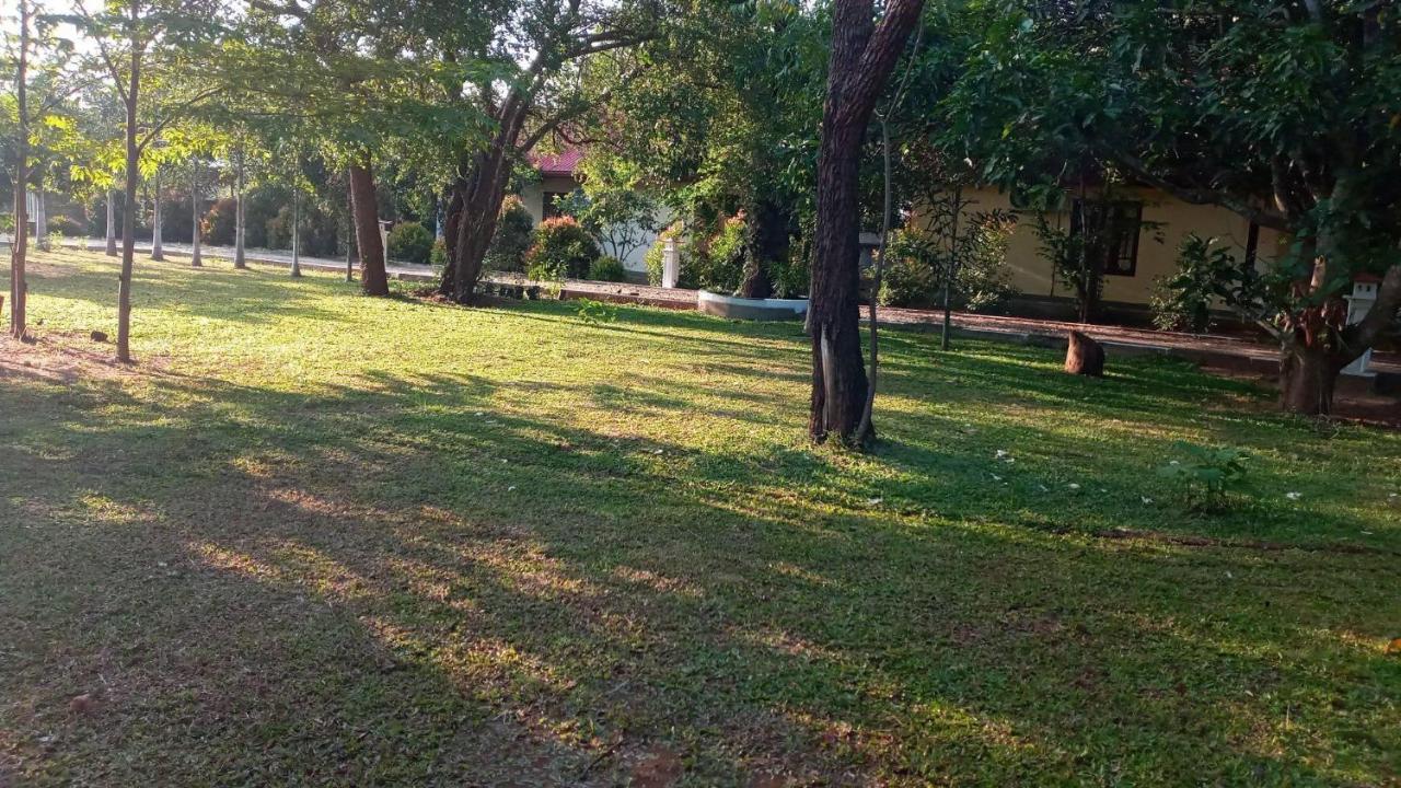 Hotel Tree Garden Wilpaththu Nochchiyagma Anuradhapura Nochchiyagama 외부 사진