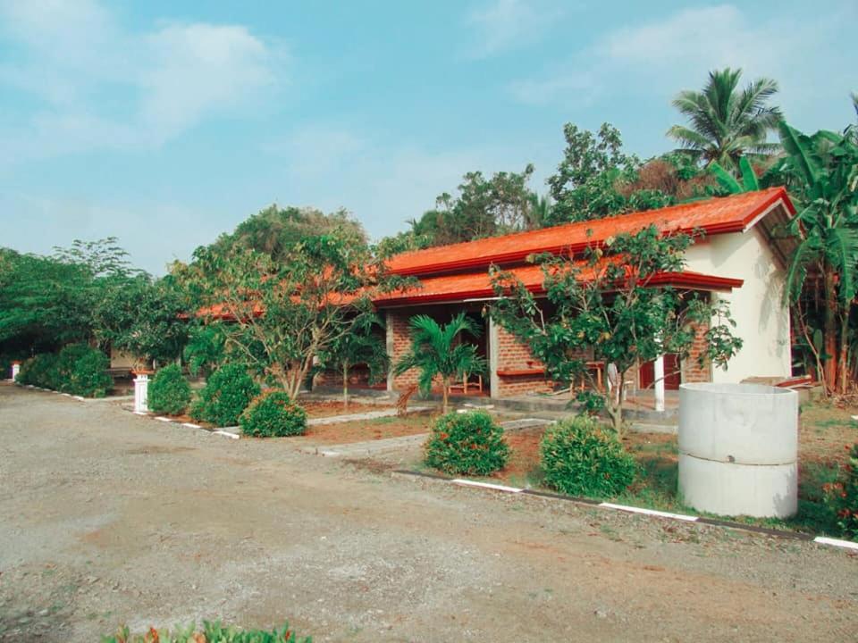 Hotel Tree Garden Wilpaththu Nochchiyagma Anuradhapura Nochchiyagama 외부 사진